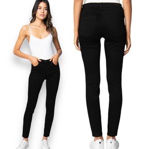 NWT BlankNYC The Bond Mid Rise Black Classic Skinny Jeans Size 32
